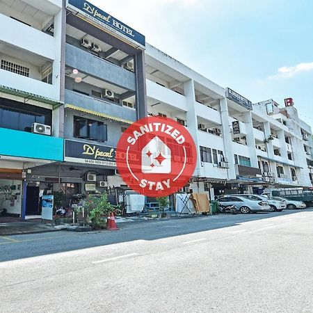 F Hotel Sungai Dua Bukit Εξωτερικό φωτογραφία