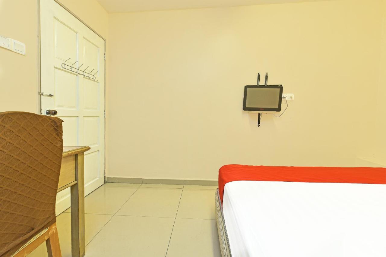 F Hotel Sungai Dua Bukit Εξωτερικό φωτογραφία