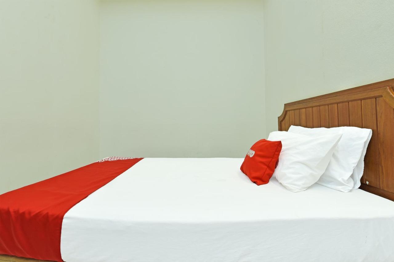 F Hotel Sungai Dua Bukit Εξωτερικό φωτογραφία
