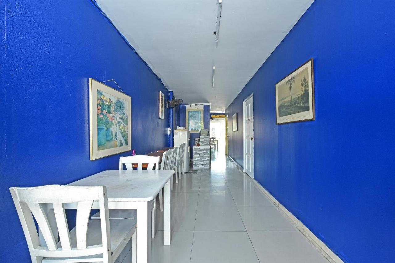 F Hotel Sungai Dua Bukit Εξωτερικό φωτογραφία