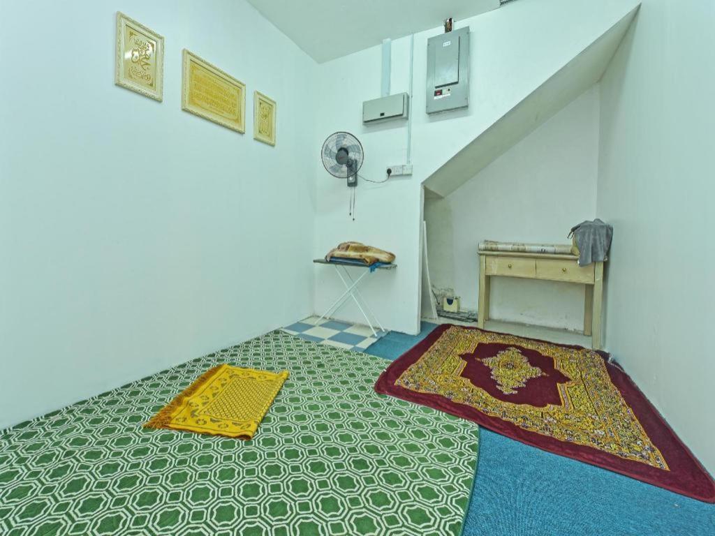 F Hotel Sungai Dua Bukit Εξωτερικό φωτογραφία