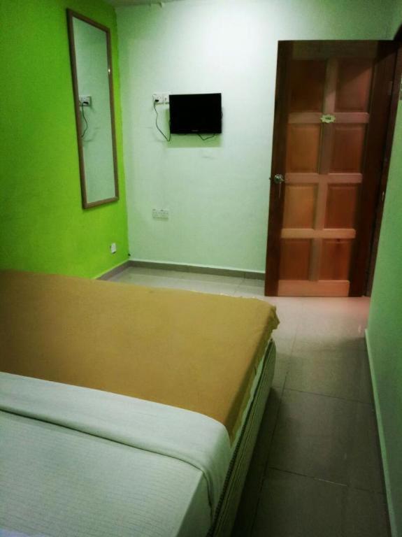 F Hotel Sungai Dua Bukit Εξωτερικό φωτογραφία