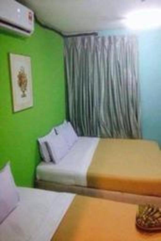 F Hotel Sungai Dua Bukit Εξωτερικό φωτογραφία