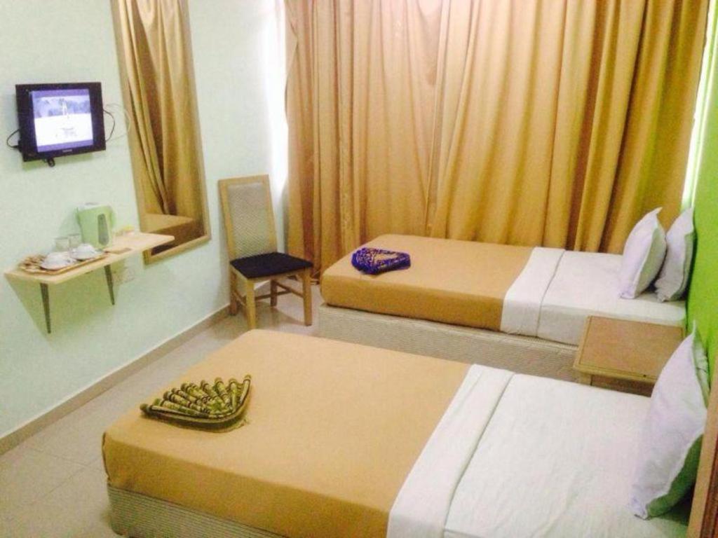 F Hotel Sungai Dua Bukit Εξωτερικό φωτογραφία